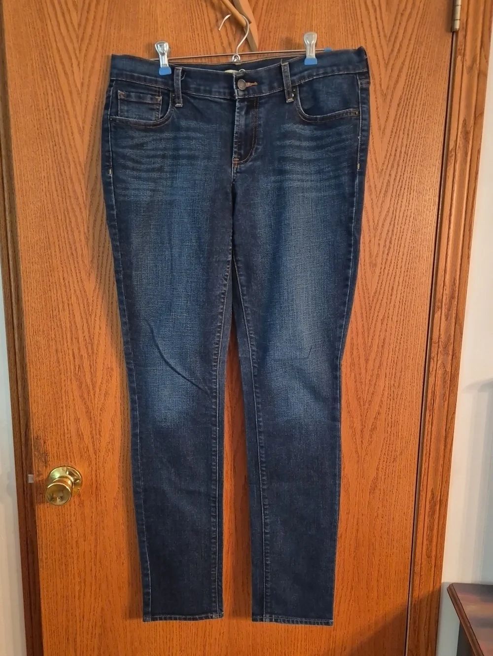 Old Navy "The Diva" Stretchy Denim Jeans Sz 8 Long